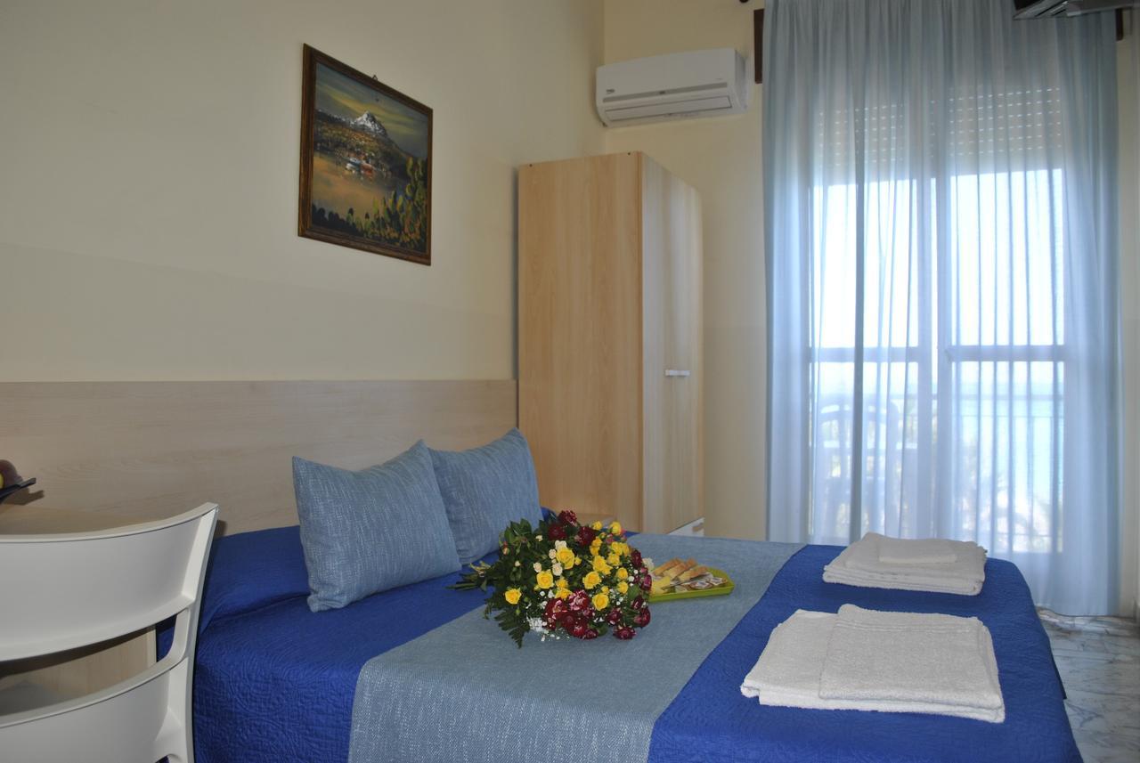 Nuovo Hotel Faro Капо-д'Орландо Екстер'єр фото