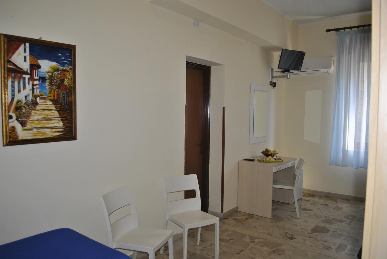 Nuovo Hotel Faro Капо-д'Орландо Екстер'єр фото